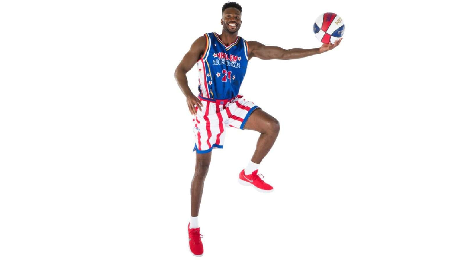 Celebrity Sports  Inner Ball Trick: Harlem Globetrotter, Dragon Taylor teaches the inner roll ball trick!