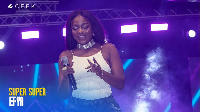 Efya Performs "Super Super"